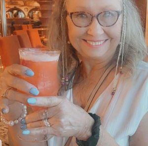 Meet your Posher, Loretta